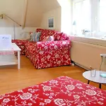 Apartmán Midlum- Peppin, Og *