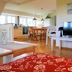Midlum- Peppin, Og Apartmán *