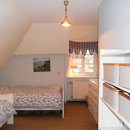 Midlum- Peppin, Og 아파트