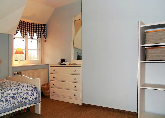 Midlum- Peppin, Og Lägenhet *